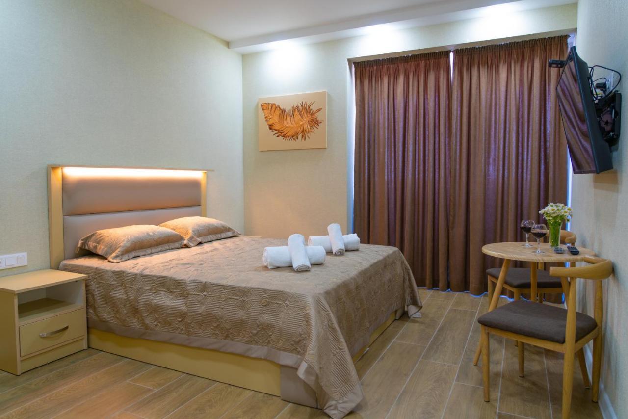 Sea Breeze In Batumi Apartment Ngoại thất bức ảnh